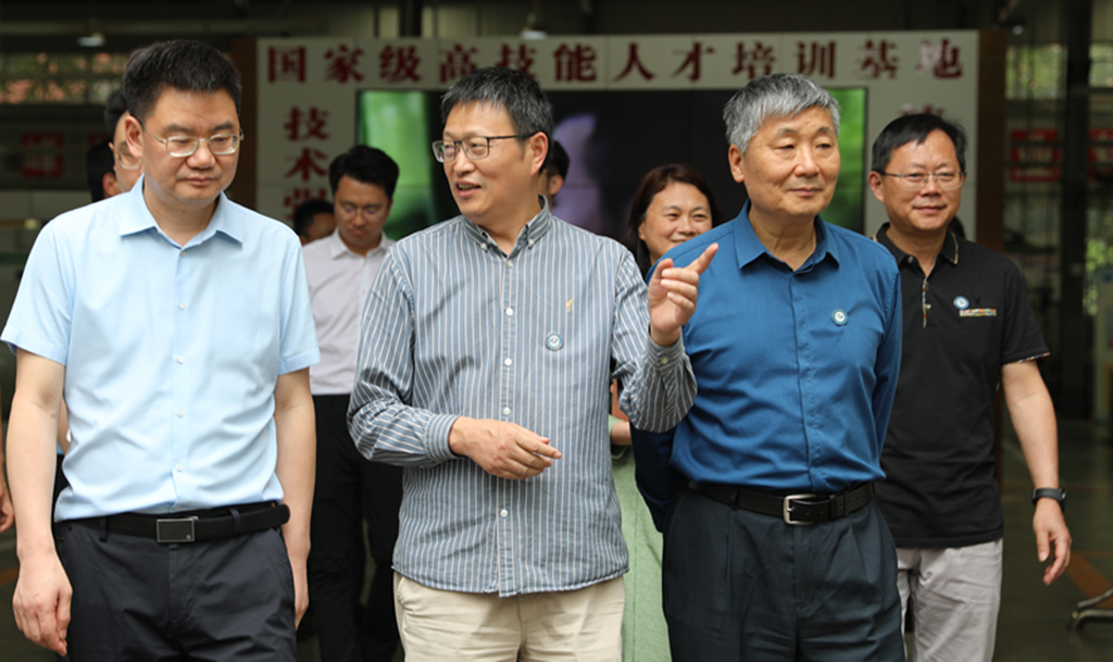 MNC_9735_副本_副本_副本